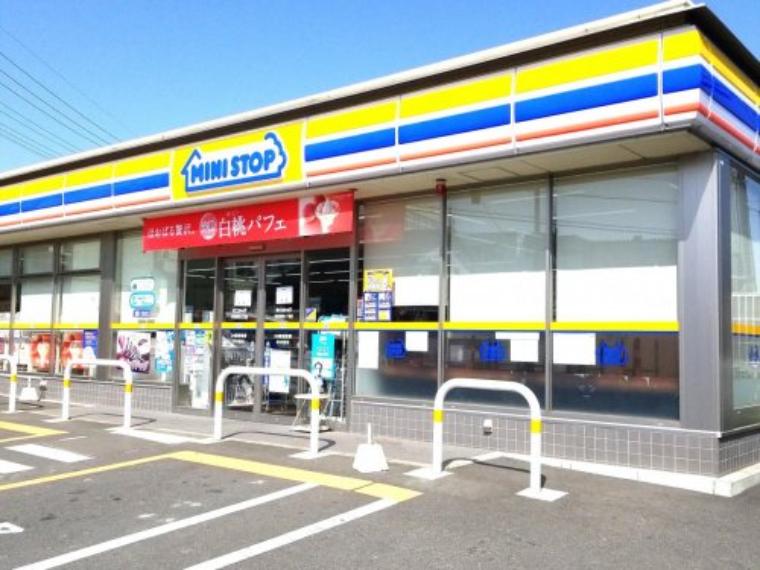 【コンビニエンスストア】ミニストップ　厚木妻田北四丁目店まで495m（約495m）