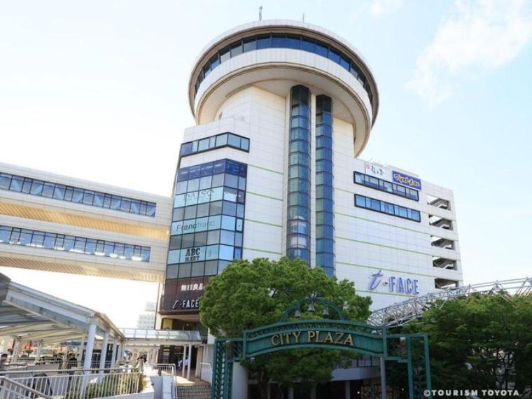 T-FACE営業時間(10:00~20:00※店舗により異なる)(約1,880m)