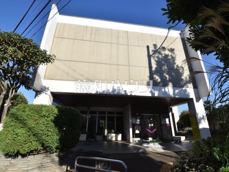 府中市立紅葉丘図書館（約1,150m）
