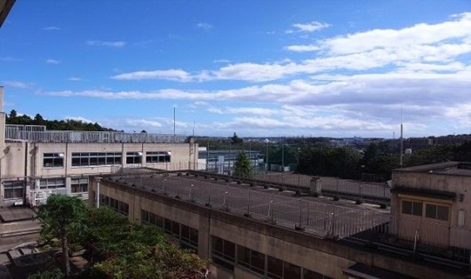 横浜市立岡津中学校 徒歩14分。（約1,120m）