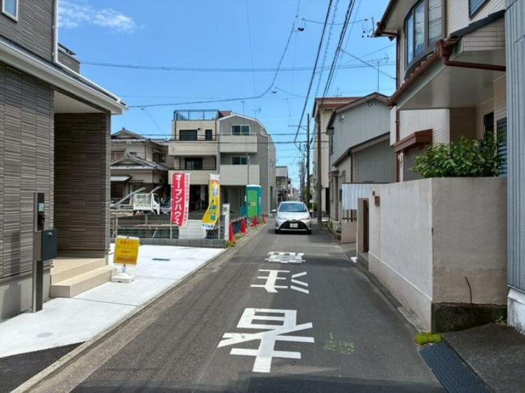 前面道路です。