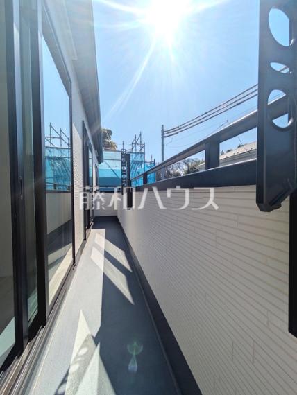 4号棟　バルコニー　【稲城市若葉台1丁目】