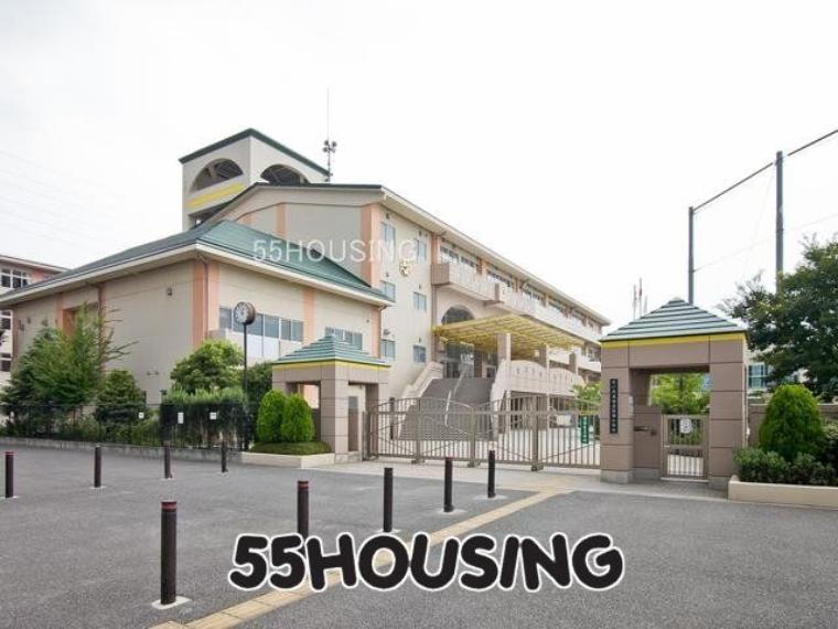 さいたま市立辻南小学校 徒歩9分。（約700m）