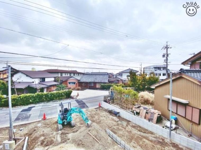 バルコニーからの眺望。日当・風通し良好！
