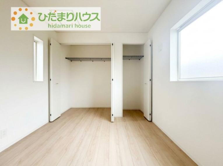 お洋服の多い女性に人気！収納力の高いクローゼット付き 彡