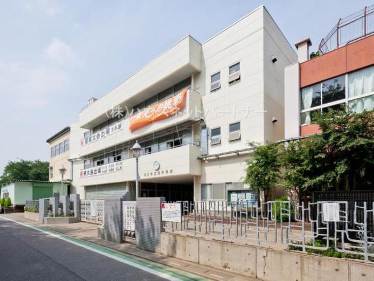 東中学校（約900m）