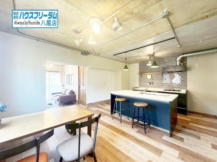 居間 約18.5帖のLDKです