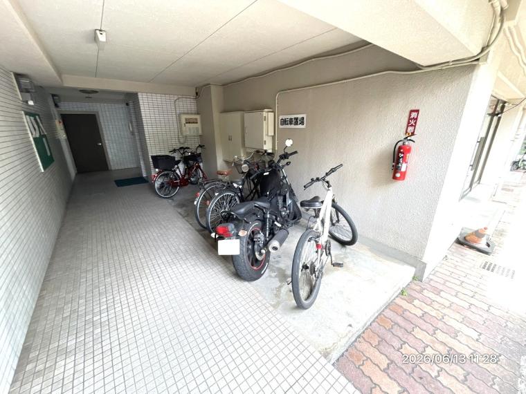 駐輪場