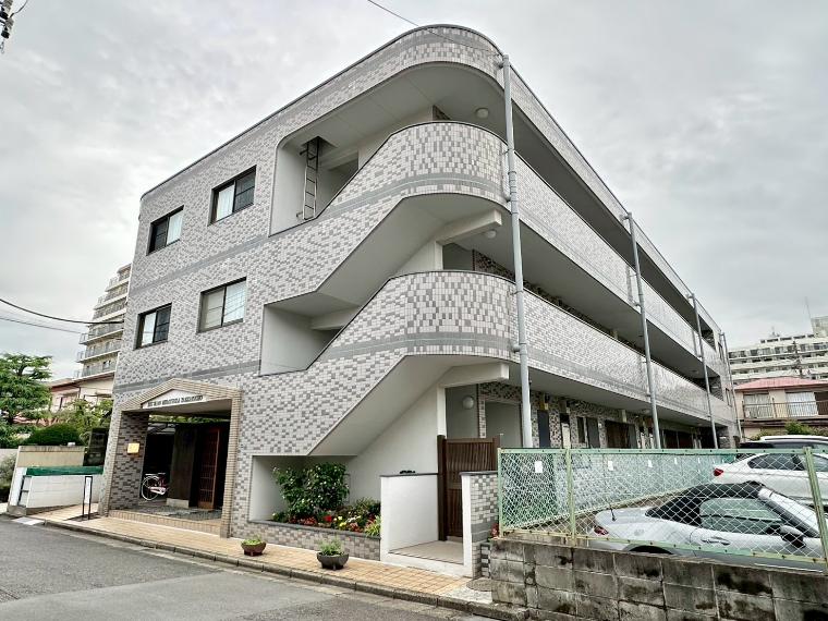 ビッグヴァン平塚八重咲町