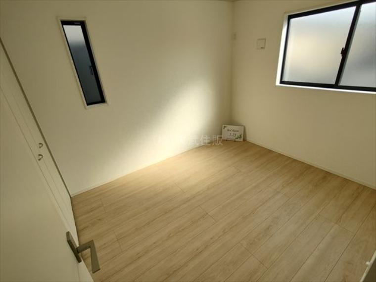 2階東側5.2帖洋室　子供部屋にいかがでしょうか