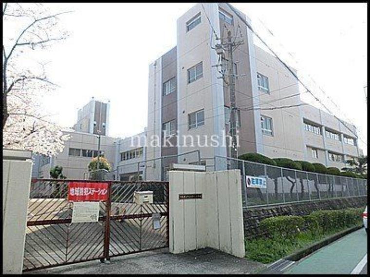 小学校 大阪狭山市立南第二小学校 徒歩5分。