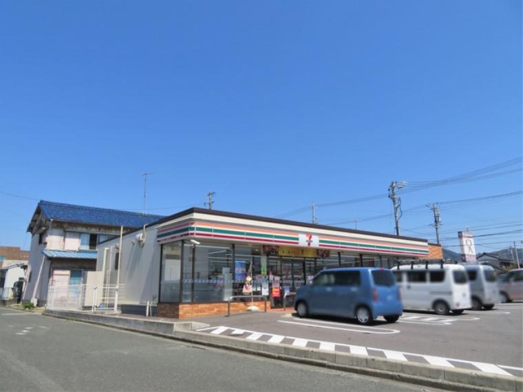 セブンイレブン蒲郡八百富町店（約300m）