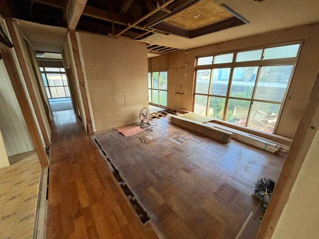 リフォーム途中です。