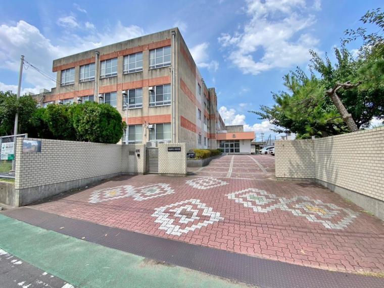 名古屋市立村雲小学校（約330m）