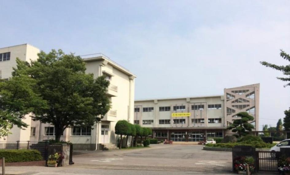 【小学校】西小学校まで1689m（約1,689m）