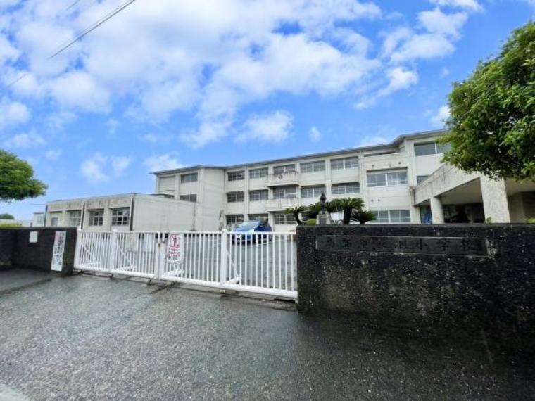 鳥栖市立旭小学校 鳥栖市立旭小学校（約2,668m）