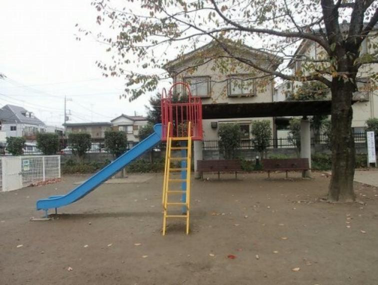 【公園】北野さくら公園まで260m（約260m）