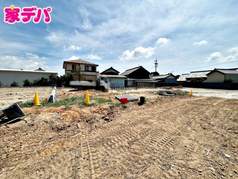 現地や周辺環境もあわせてご確認いただけます。現地ご案内いたします。お気軽にお問い合わせください。実際の陽当たりや前面道路、周辺の環境などもぜひ現地でご確認ください。スタッフが丁寧にご案内いたします。