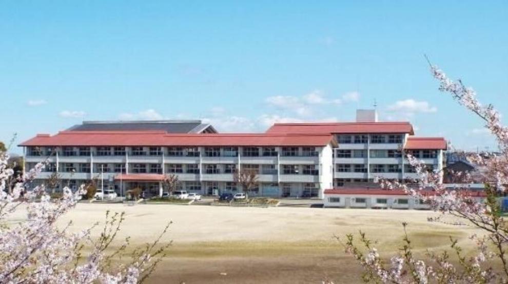 袖ケ浦市立蔵波中学校 徒歩13分。（約1,020m）