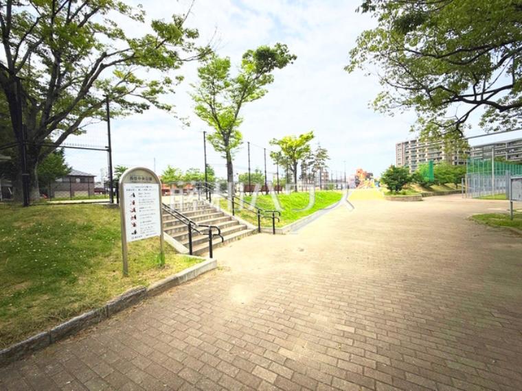 長住中央公園（約2,200m）