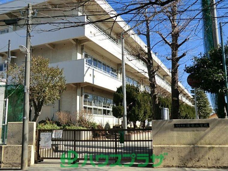 浦安市立浦安小学校 徒歩5分。（約370m）