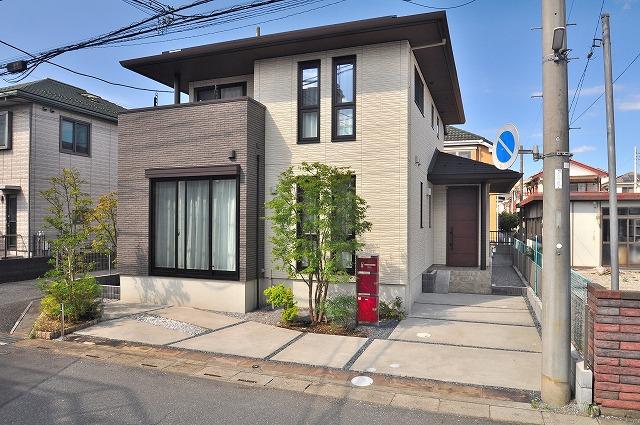 埼玉県越谷市赤山町3丁目