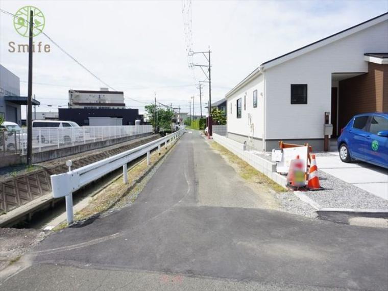 前面道路です。
