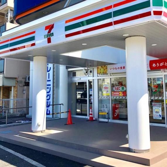 セブンイレブン船橋市場店（約400m）
