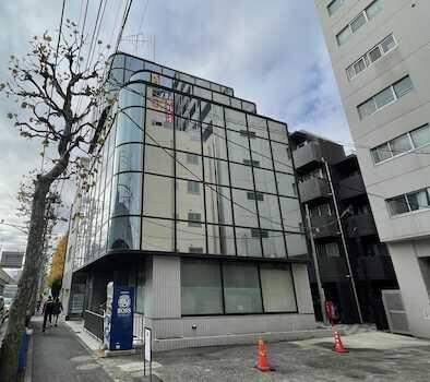 株式会社リリアル