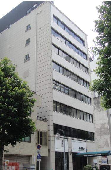 株式会社check