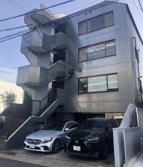 株式会社　白壁住宅