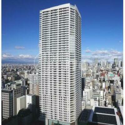 大阪ひびきの街ザ・サンクタスタワーの外観