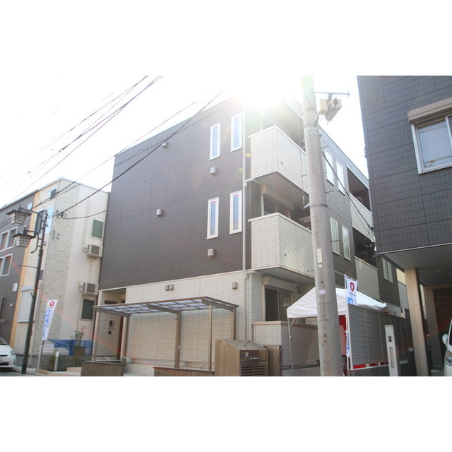 ルミウス北千住の外観