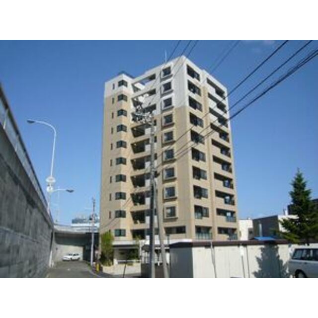 リバービュー山鼻の外観