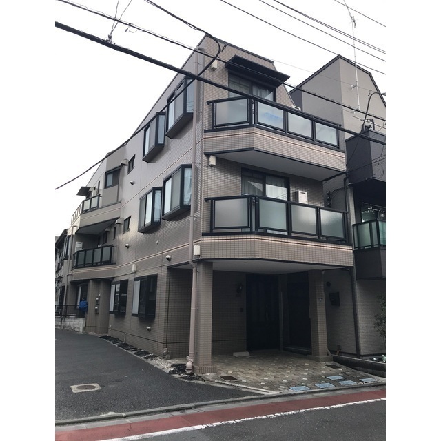 サンパレスの外観