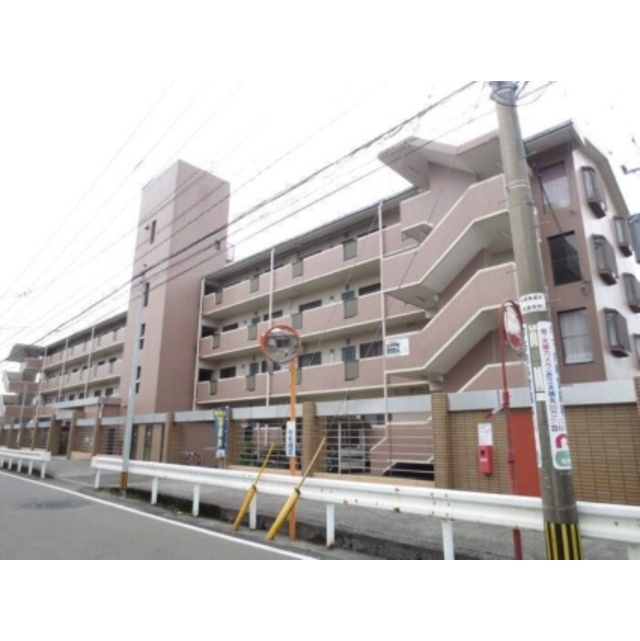 ラーバンハイツの外観