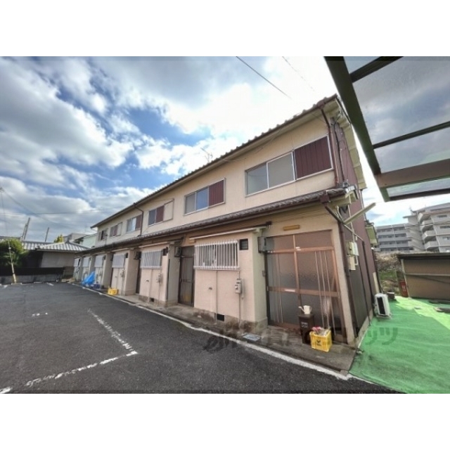 平和ハイツの外観