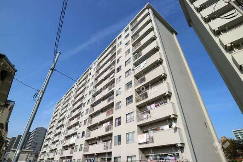 平針原住宅１号棟の外観