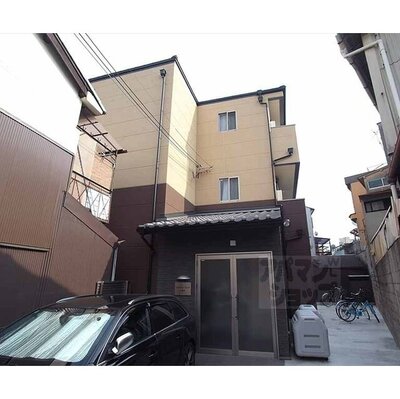 アールグランツ東大路の外観