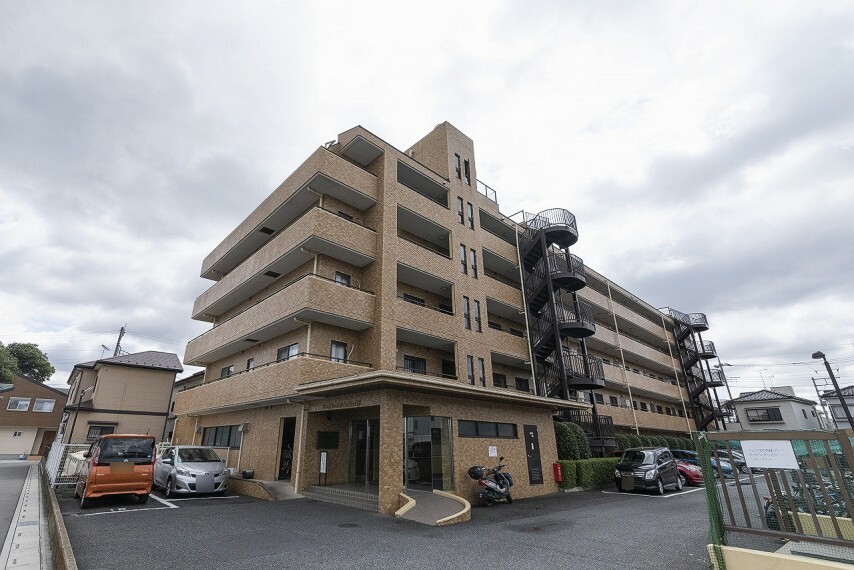 ライオンズマンション上尾原市の外観