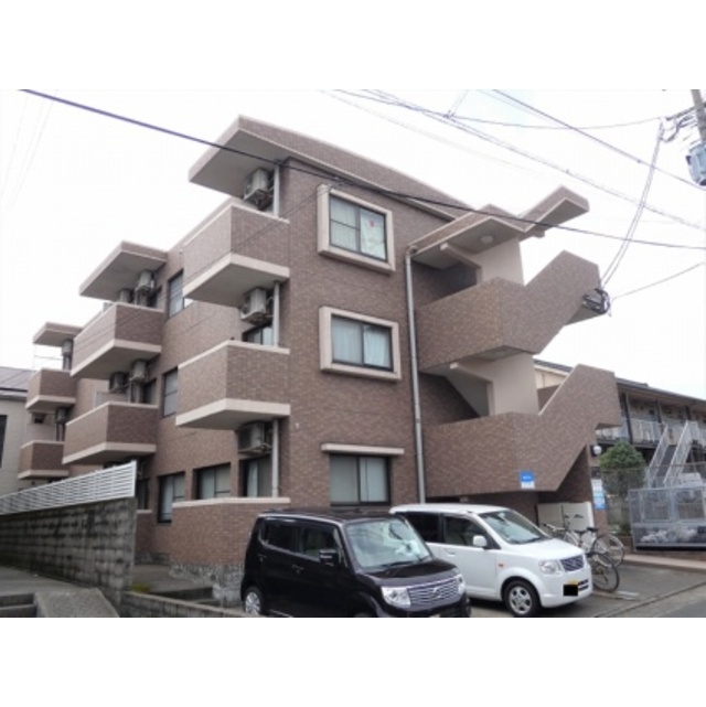 コンフォート東谷山