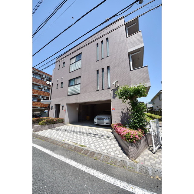 エムハイツ高野台の外観
