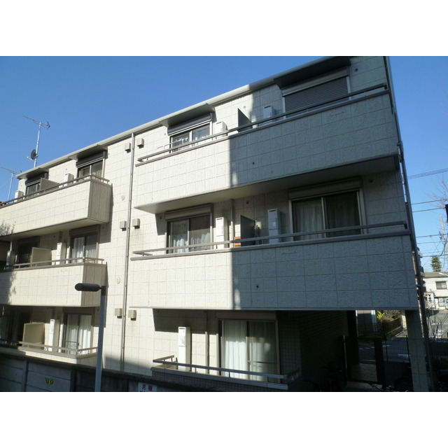 フラット氷川町の外観