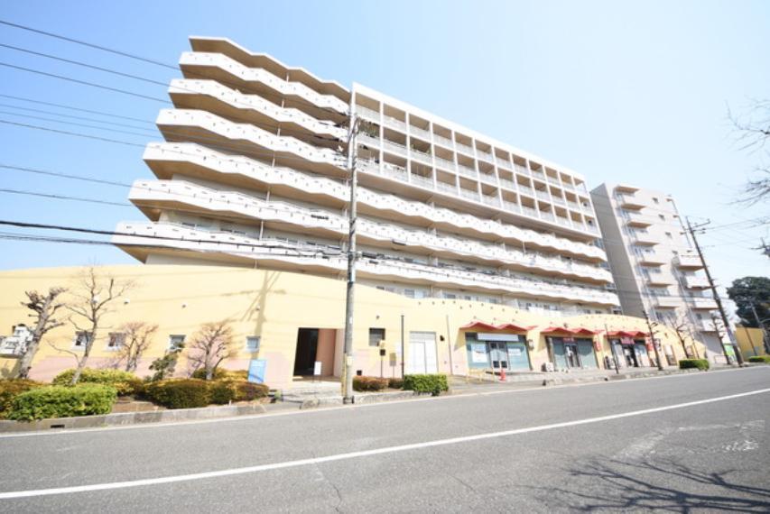 エステシティ所沢センタースクエア２号棟の外観