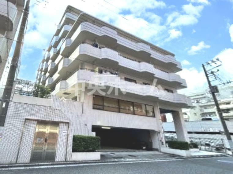 シルクハイム富岡の外観