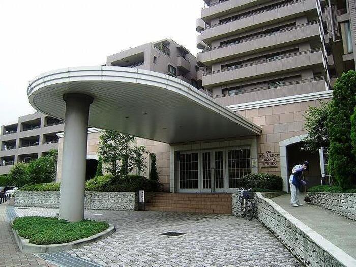 クリオレジダンス湘南辻堂 神奈川県藤沢市辻堂新町2丁目 の売買情報 Yahoo 不動産のおうちダイレクト 売り出し物件情報や中古 マンションの推定成約価格推移