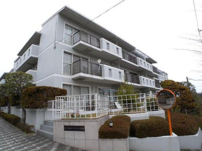 金沢文庫パークハウス3番館 神奈川県横浜市金沢 区釜利谷南4丁目 の売買情報 Yahoo 不動産のおうちダイレクト 売り出し物件情報や中古マンションの推定成約価格推移