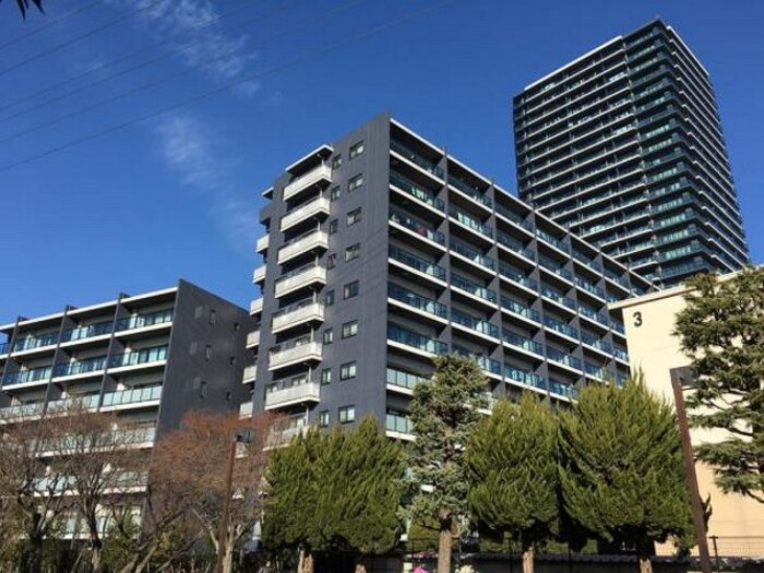 シティタワーさいたま新都心 レジデンス棟 埼玉県さいたま 市中央区上落合2丁目 の売買情報 Yahoo 不動産のおうちダイレクト 売り出し物件情報や中古マンションの推定成約価格推移