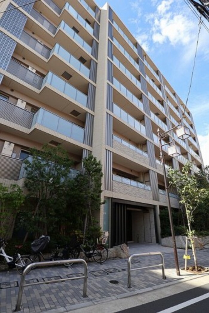 ザパークハウス四谷若葉レジデンス 東京都新宿区若葉2丁目 の売買情報 Yahoo 不動産のおうちダイレクト 売り出し物件情報や中古マンションの推定成約 価格推移