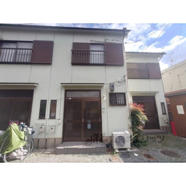 並河駅より徒歩4分 築38年3ヶ月 2階建の賃貸物件